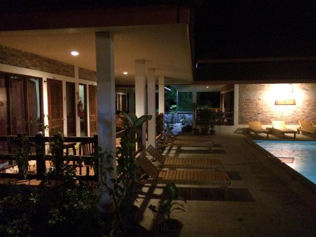 Chaya Resort Ao Nang Esterno foto